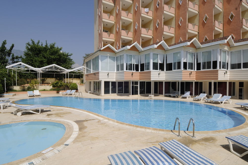 Klas Hotel Kargicak  Exterior photo