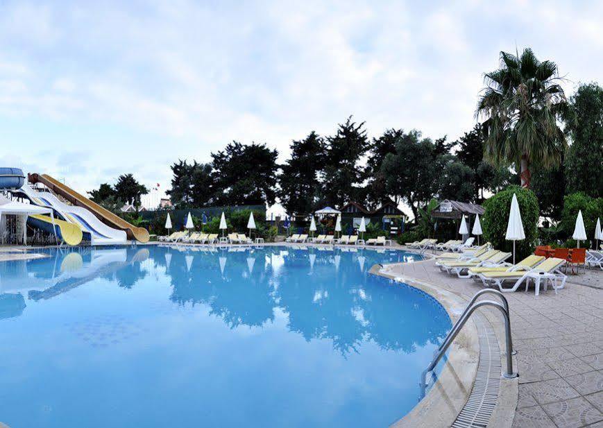 Klas Hotel Kargicak  Exterior photo
